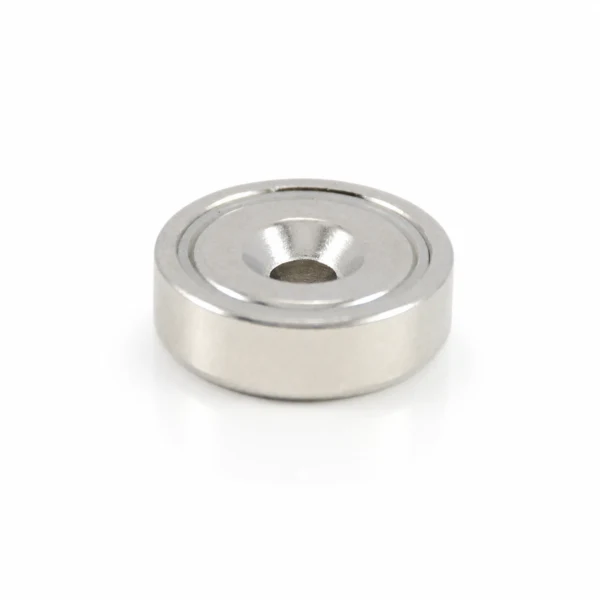 Pot magnets with steel cup magnetic circuits