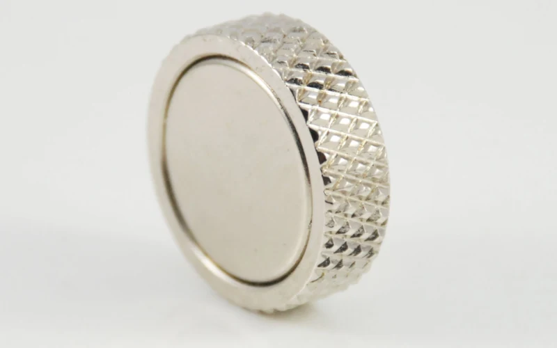 Why Can a One-Sided Magnet Design Deliver Much Higher Holding Force?