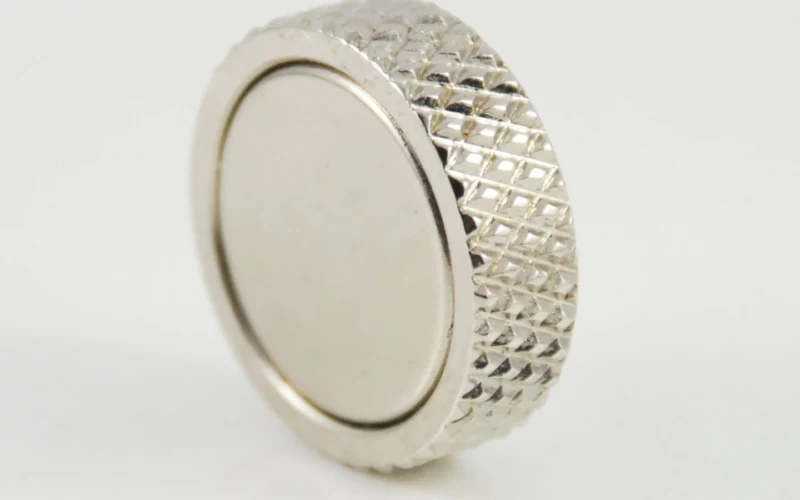 Home How Steel Cup Thickness Affects Pot Magnet Holding Force