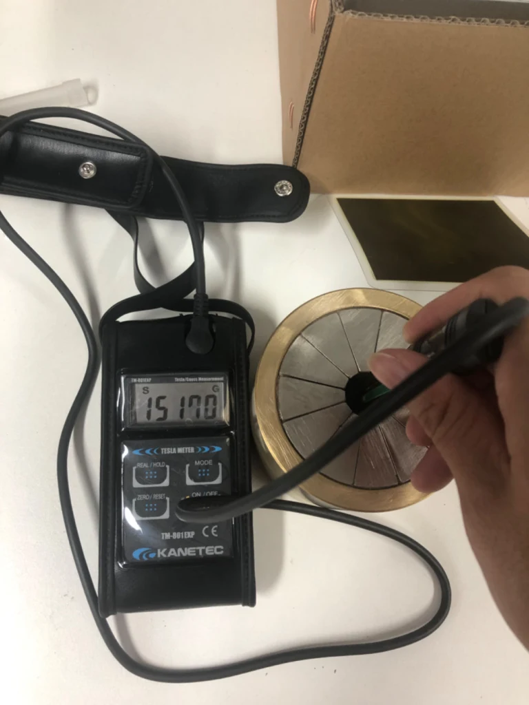 Halbach Arrays Magnetic-Field Testing — Example test photograph. Its meter reading is not a guaranteed value for other designs.